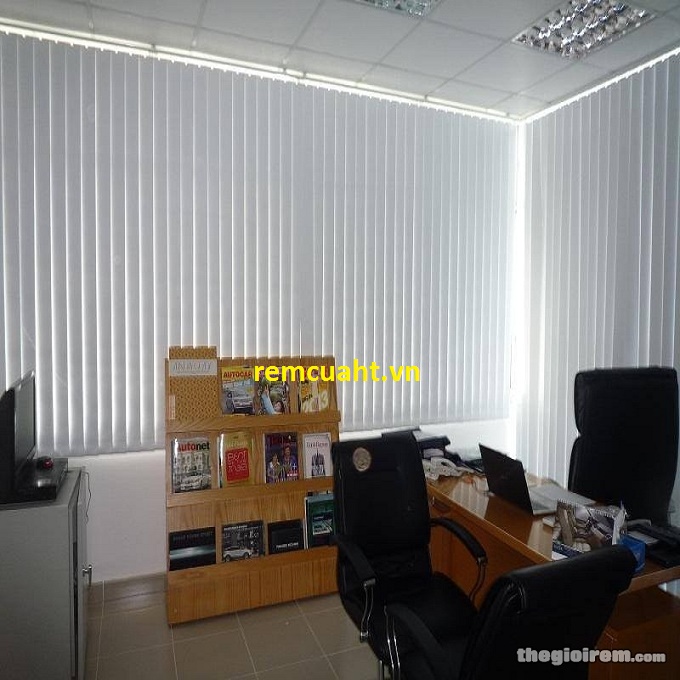 Màn cửa Bình Dương,thi công -lắp đặt màn cửa văn phòng